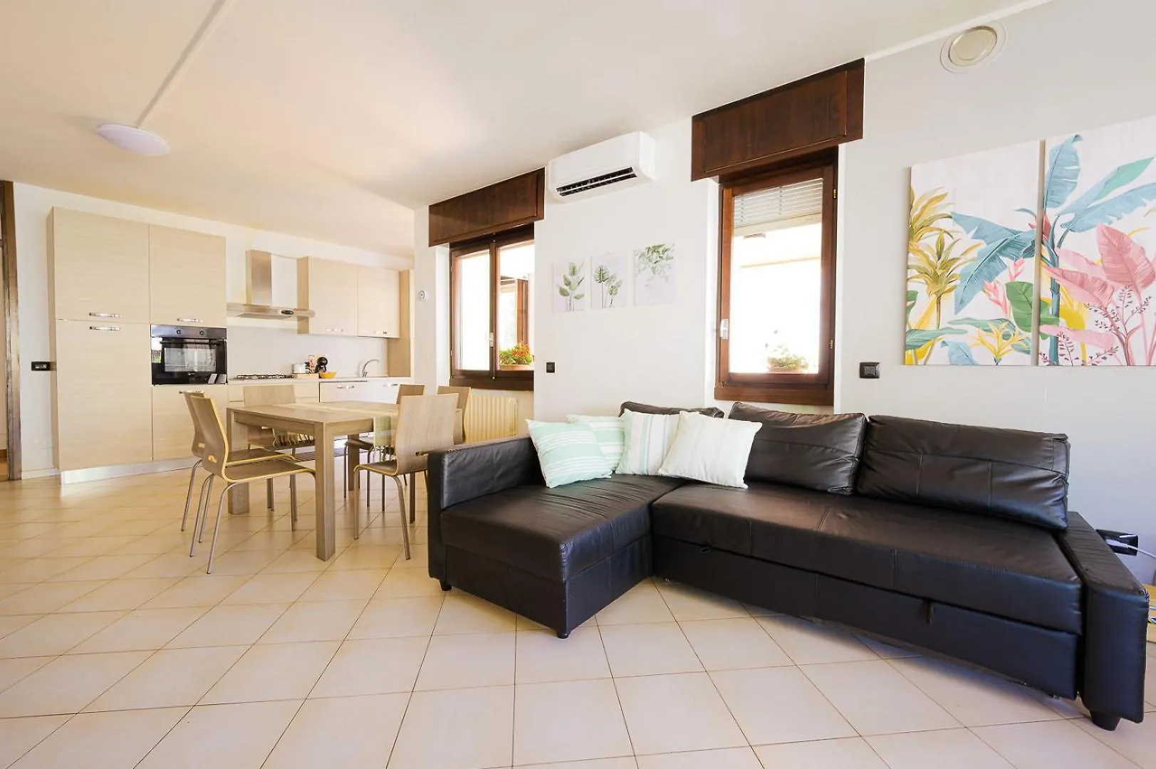 Casa Dei Pini Apartment Tirano